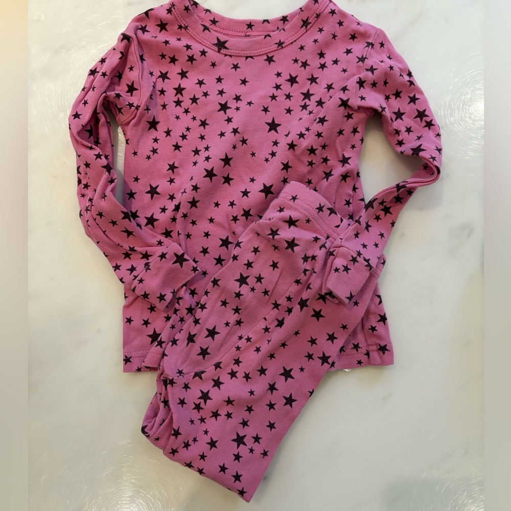 GAP Kids Pajama Set in Pink with Black Stars